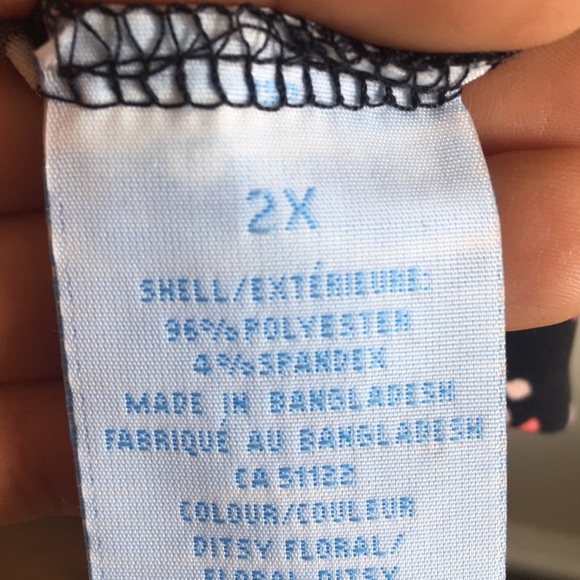 🎁10 for $100🎁 cowl neck sleeveless blouse - Picture 6 of 6